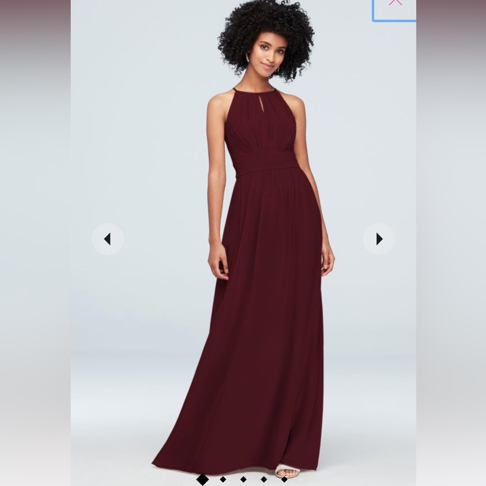 DAVID'S BRIDAL

high-neck chiffon bridesmaid dress with keyhole